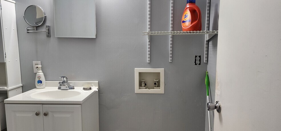 More Photos Of 205 Glenview Ter, Winder Multifamily For Sale