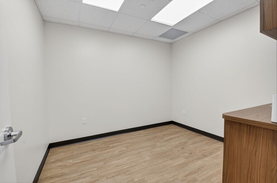 More Photos Of 5150 Linton Blvd, Delray Beach Medical For Lease