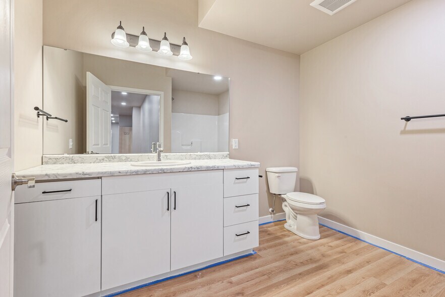 More Photos Of 810 4th Ave S, Moorhead Apartments For Sale