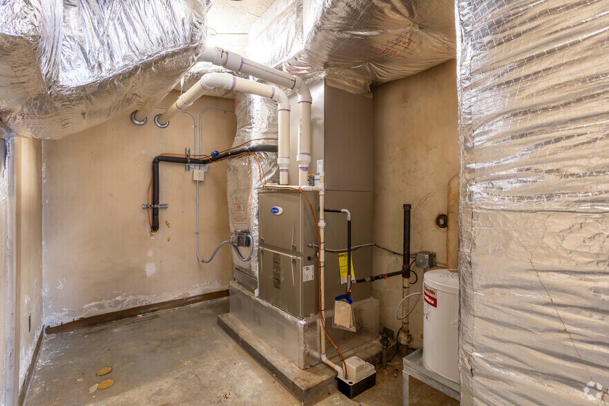 More Photos Of 3429 N Prospect Rd, Peoria Bank For Sale