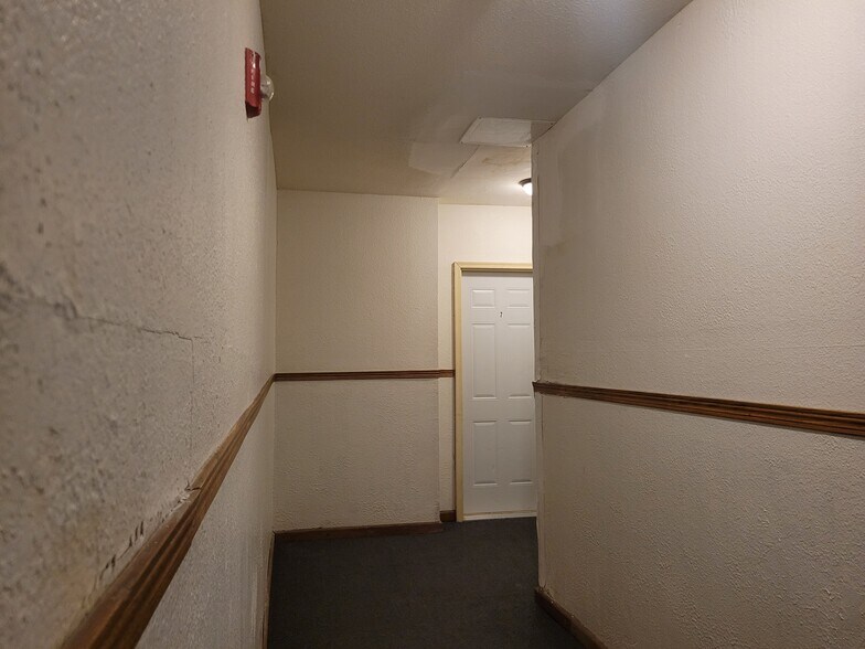 More Photos Of 4476 N 29th St, Milwaukee Freestanding For Sale