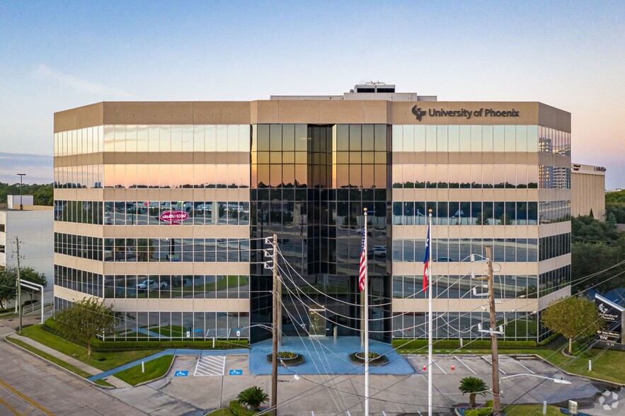 More Photos Of 11451 Katy Fwy, Houston Office For Sale