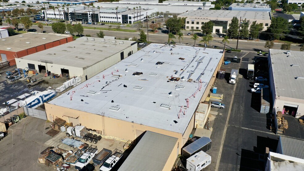 More Photos Of 4930 E La Palma Ave, Anaheim Warehouse For Lease