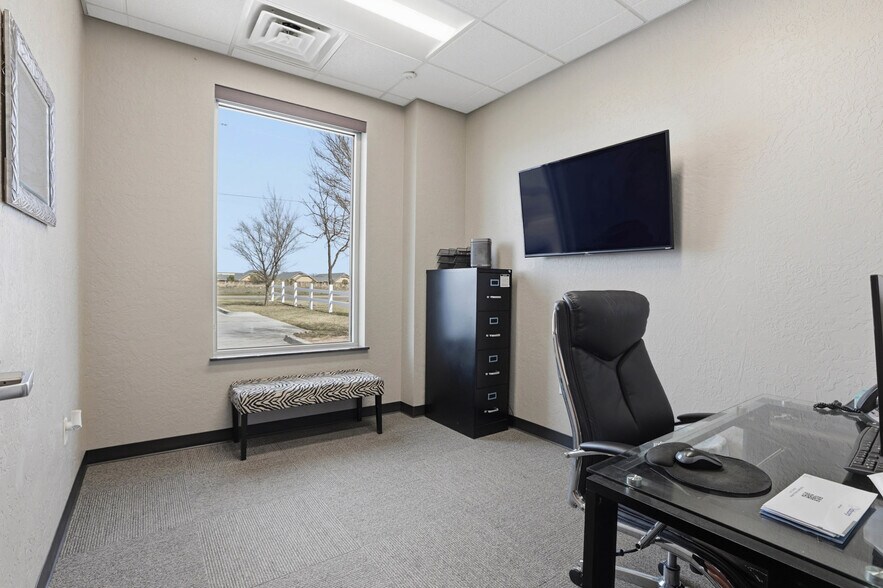 More Photos Of 2804 SW 134th St, Oklahoma City Medical For Sale