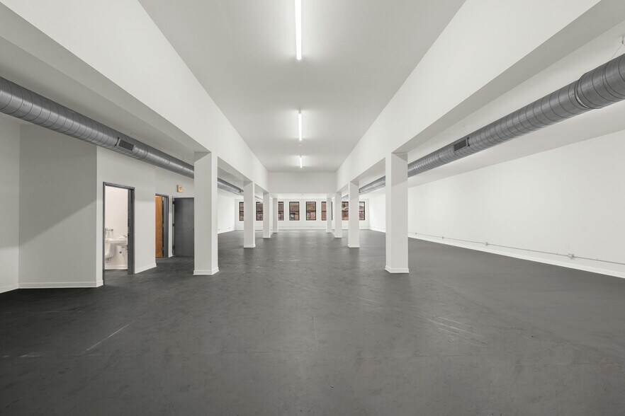 More Photos Of 2327 N Milwaukee Ave, Chicago General Retail For Lease