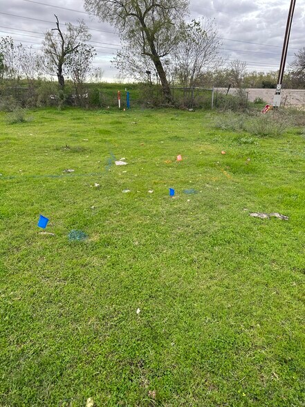 More Photos Of 2591 TX-21, Dale Land For Sale