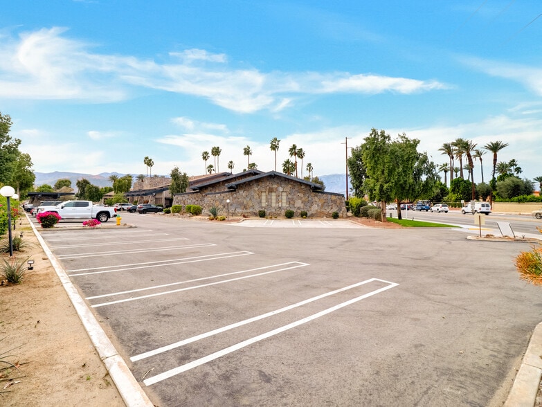 More Photos Of 40004 Cook St, Palm Desert Medical For Lease