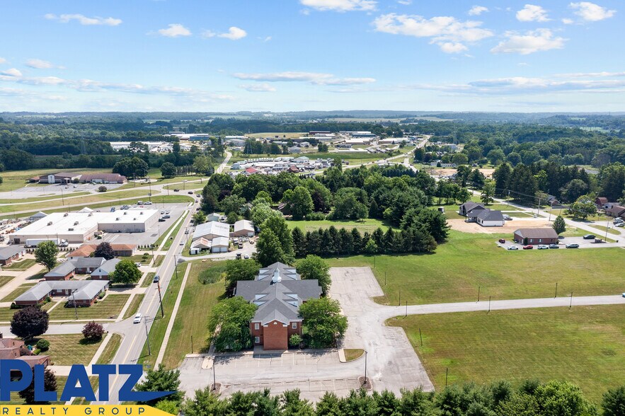 More Photos Of 750 E Park Ave, Columbiana Medical For Sale