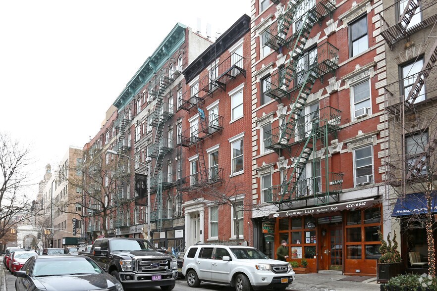 More Photos Of 228 Thompson St, New York Apartments For Lease