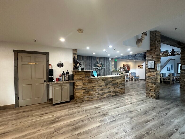 More Photos Of 1011 Rio Grande Ave, Gunnison Hotel For Sale