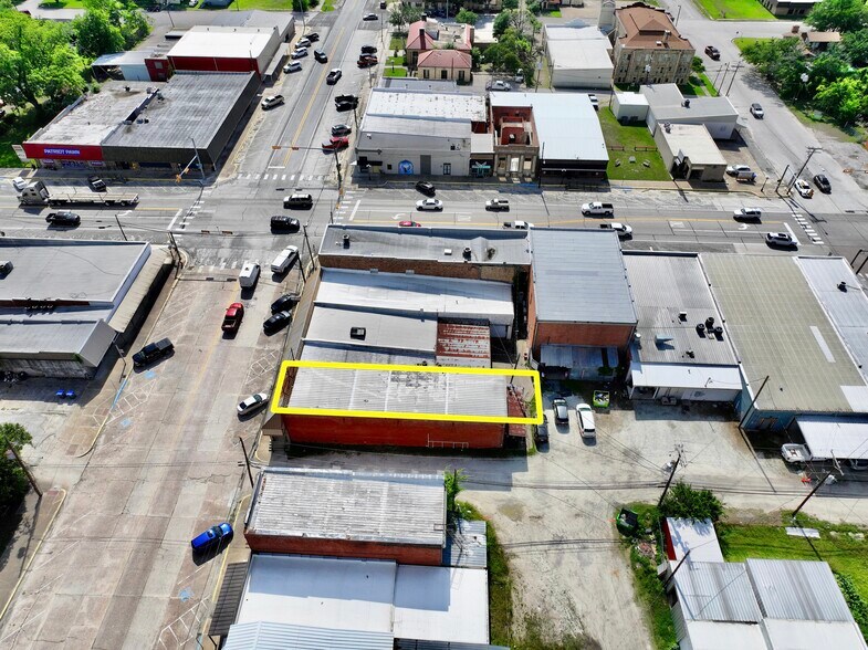 More Photos Of 108 Main st, Trinity Storefront For Sale
