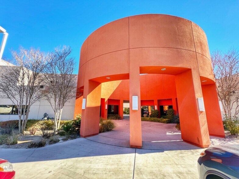 More Photos Of 700 E Silverado Ranch Blvd, Las Vegas Medical For Lease