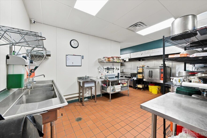 More Photos Of 227 W Wilson St, Batavia Restaurant For Sale