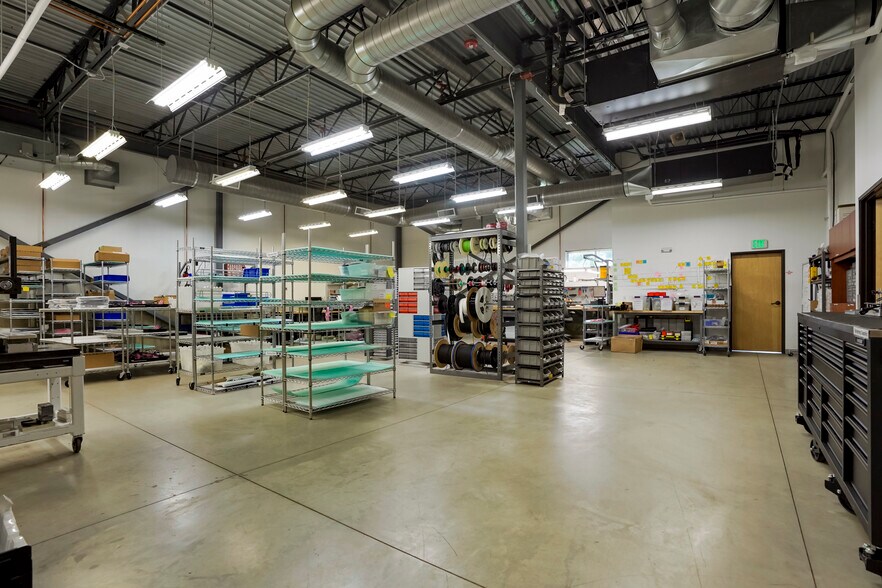 More Photos Of 5335 Xenon St, Arvada Warehouse For Sale