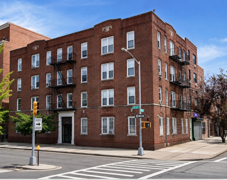 Primary Photo Of 4101 69th St, Woodside Apartments For Sale
