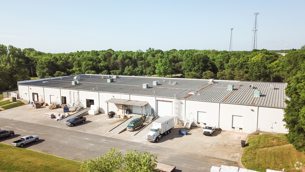 More Photos Of 9333 Forsyth Park Dr, Charlotte Warehouse For Sale