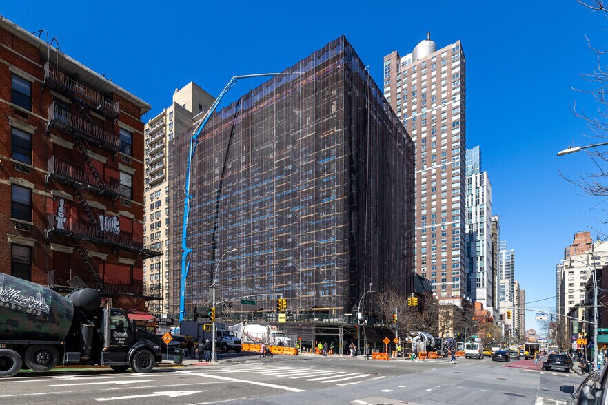 Primary Photo Of 355 E 86th St, New York Apartments For Lease