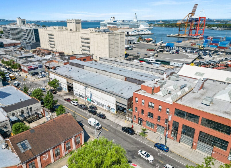 More Photos Of 170-186 Van Brunt St, Brooklyn Warehouse For Lease