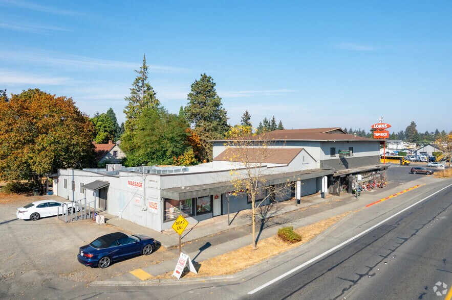 More Photos Of 13014 Pacific Ave S, Tacoma General Retail For Lease
