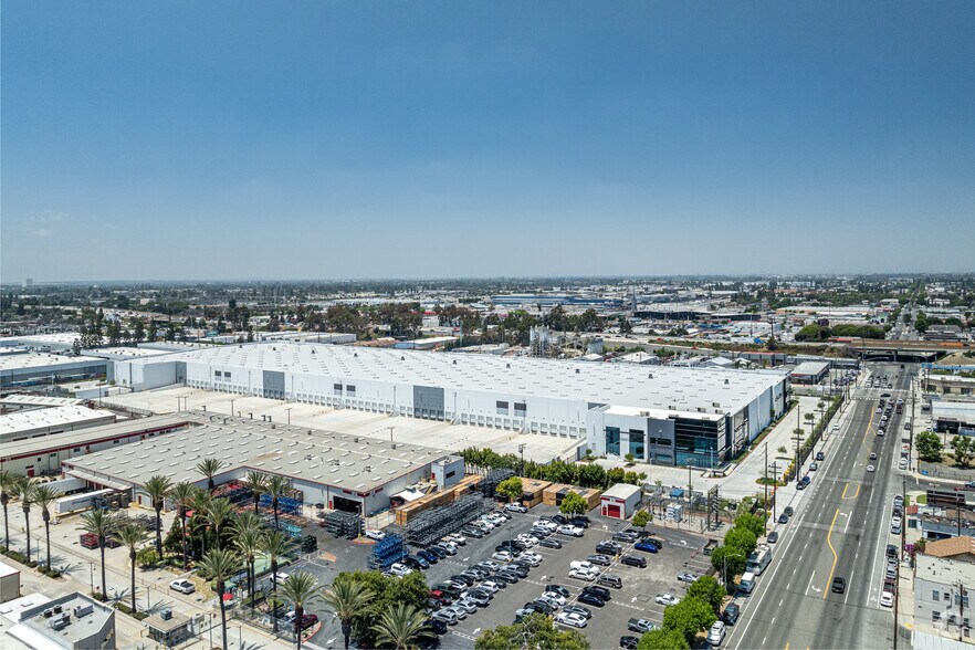 More Photos Of 2400 E Artesia Blvd, Long Beach Warehouse For Lease