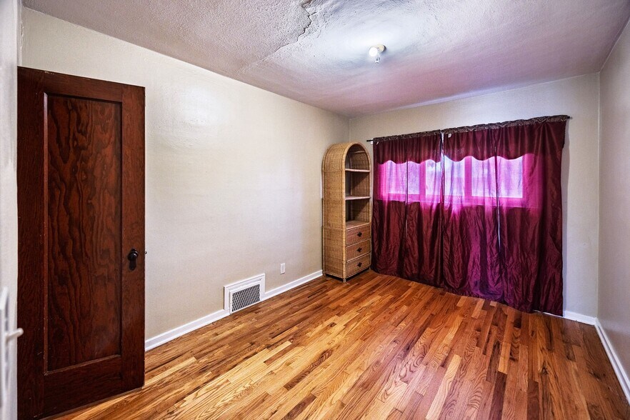 More Photos Of 404 10th St, Wheatland Apartments For Sale