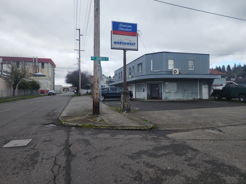 More Photos Of 48 SW Chehalis Ave, Chehalis Showroom For Sale