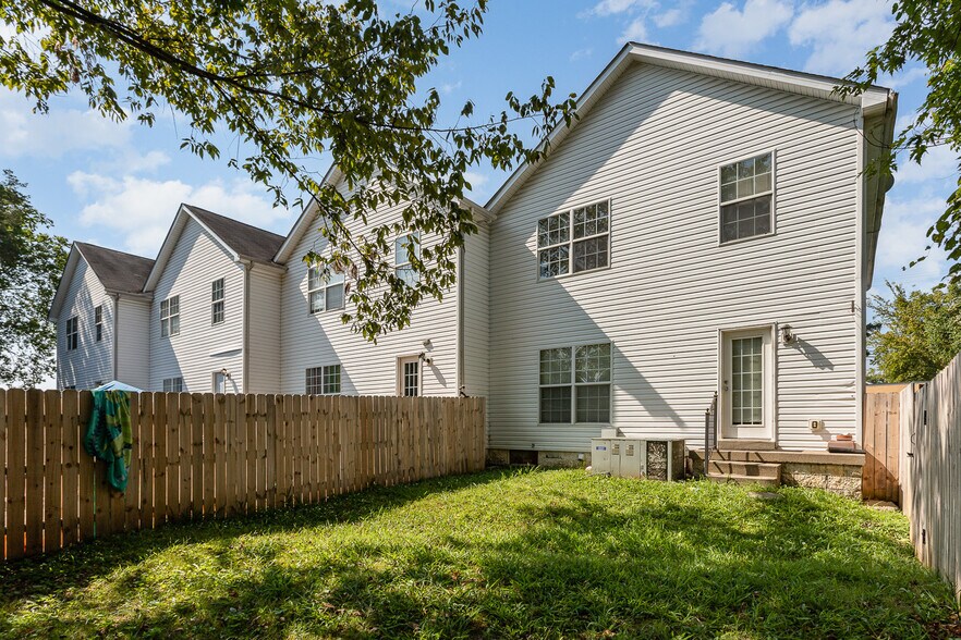 253 Old Nashville Hwy, La Vergne, TN 37086 Apartments For Sale