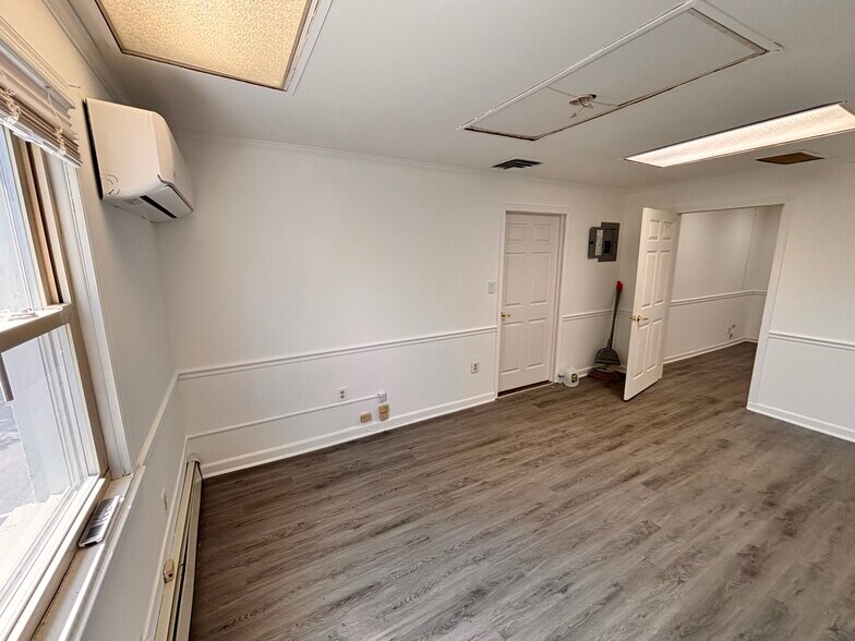 Primary Photo Of 742 Bergen Blvd, Ridgefield Loft Creative Space For Lease