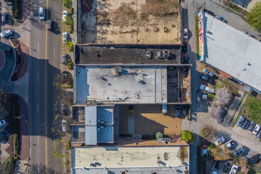 More Photos Of 1437 Market St, Chattanooga Storefront For Lease