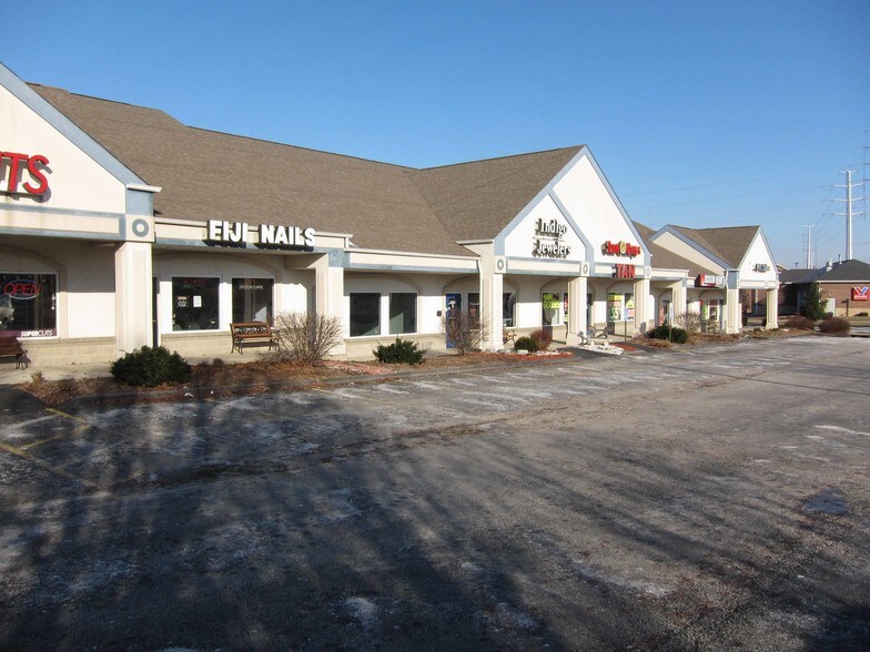 More Photos Of 1345 Triad Center Dr, Saint Peters Storefront Retail Office For Lease