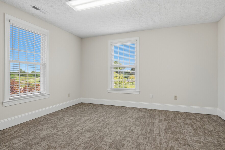 More Photos Of 6245 University Park Dr, Radford Office Residential For Sale