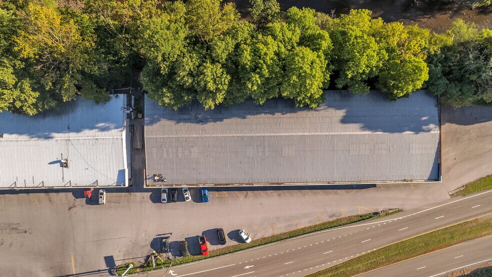 More Photos Of 1036 Anchorage Cir, Vansant Storefront For Sale