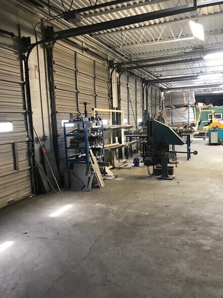 More Photos Of 1400 Old North Colony Rd, Meriden Warehouse For Sale