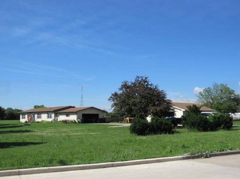 Primary Photo Of 265 W Ripple Ave, Oshkosh Land For Sale