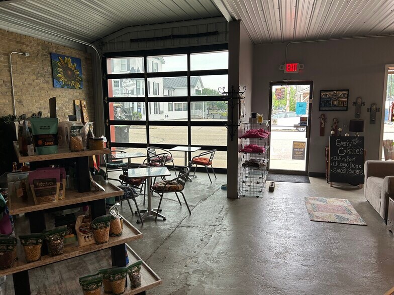 More Photos Of 215 Wolf River Dr, Fremont General Retail For Sale