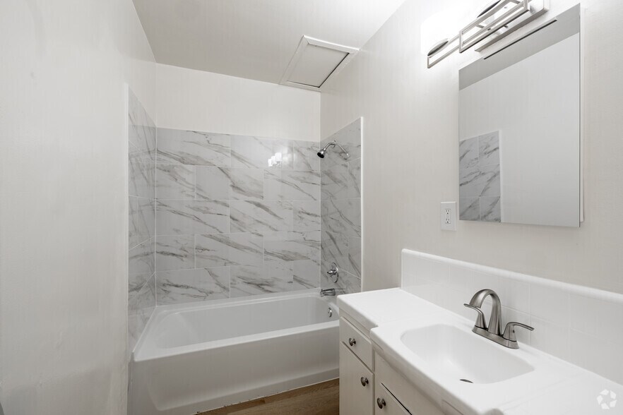 More Photos Of 6635 Wilkinson Ave, North Hollywood Apartments For Sale