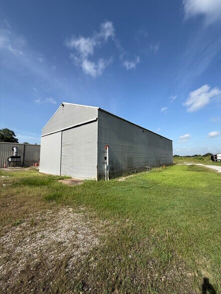 More Photos Of 525 Olede Devillier Road, Winnie Land For Sale