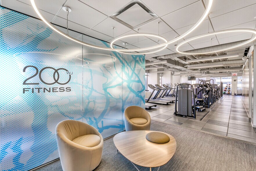 More Photos Of 200 W Jackson Blvd, Chicago Office For Lease