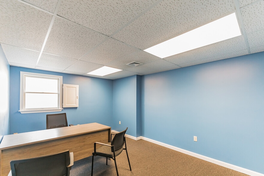 More Photos Of 34 Academy Hill Rd, Plainfield Office For Sale