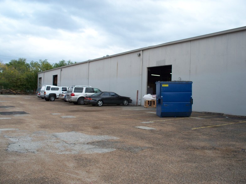 More Photos Of 6001-6501 Westline Dr, Houston Unknown For Lease