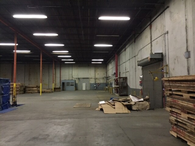 More Photos Of 10020 N Palafox St, Pensacola Distribution For Lease