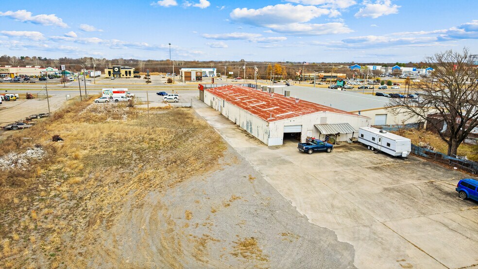 More Photos Of 1107-1111 W Shawnee St, Muskogee Auto Repair For Sale