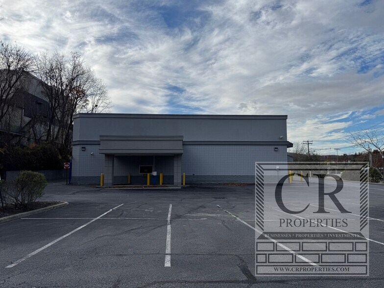 More Photos Of 3350 North Rd, Poughkeepsie Drugstore For Sale