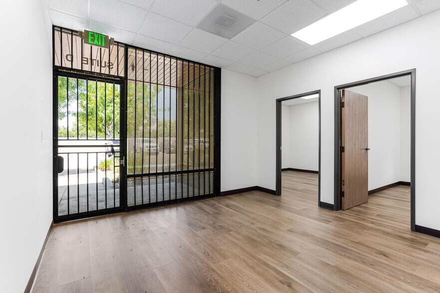 More Photos Of 12701 Van Nuys Blvd, Pacoima Warehouse For Lease