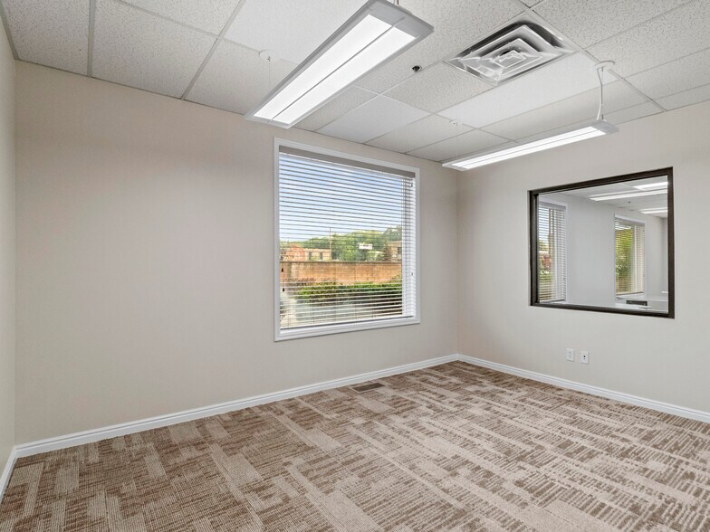 More Photos Of 4070-4084 S 300 W, Salt Lake City Light Manufacturing For Lease