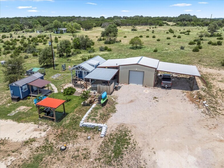 More Photos Of 350 County Road 209, Lampasas Flex For Sale
