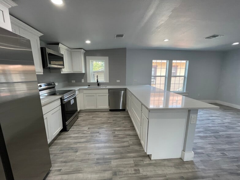 More Photos Of , San Antonio Unknown For Sale