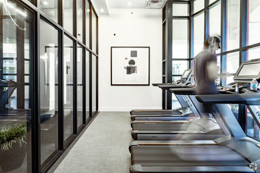 More Photos Of 401 NE Mizner Blvd, Boca Raton Apartments For Sale