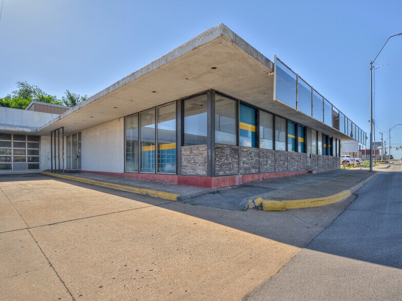 More Photos Of 2812 S Walker Ave, Oklahoma City Auto Dealership For Sale