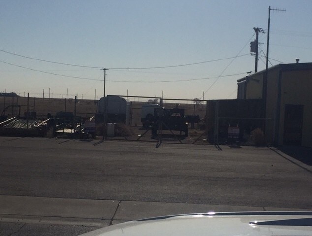 More Photos Of 2330 S Main Ave, Lovington Warehouse For Lease